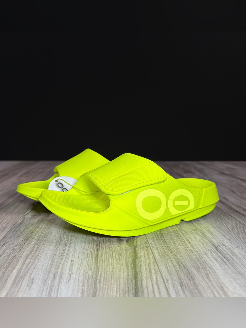 OOFOS OOahh Sport Flex Recovery Slide Sandals Electro Neon Womens 7 Mens 5 NEW